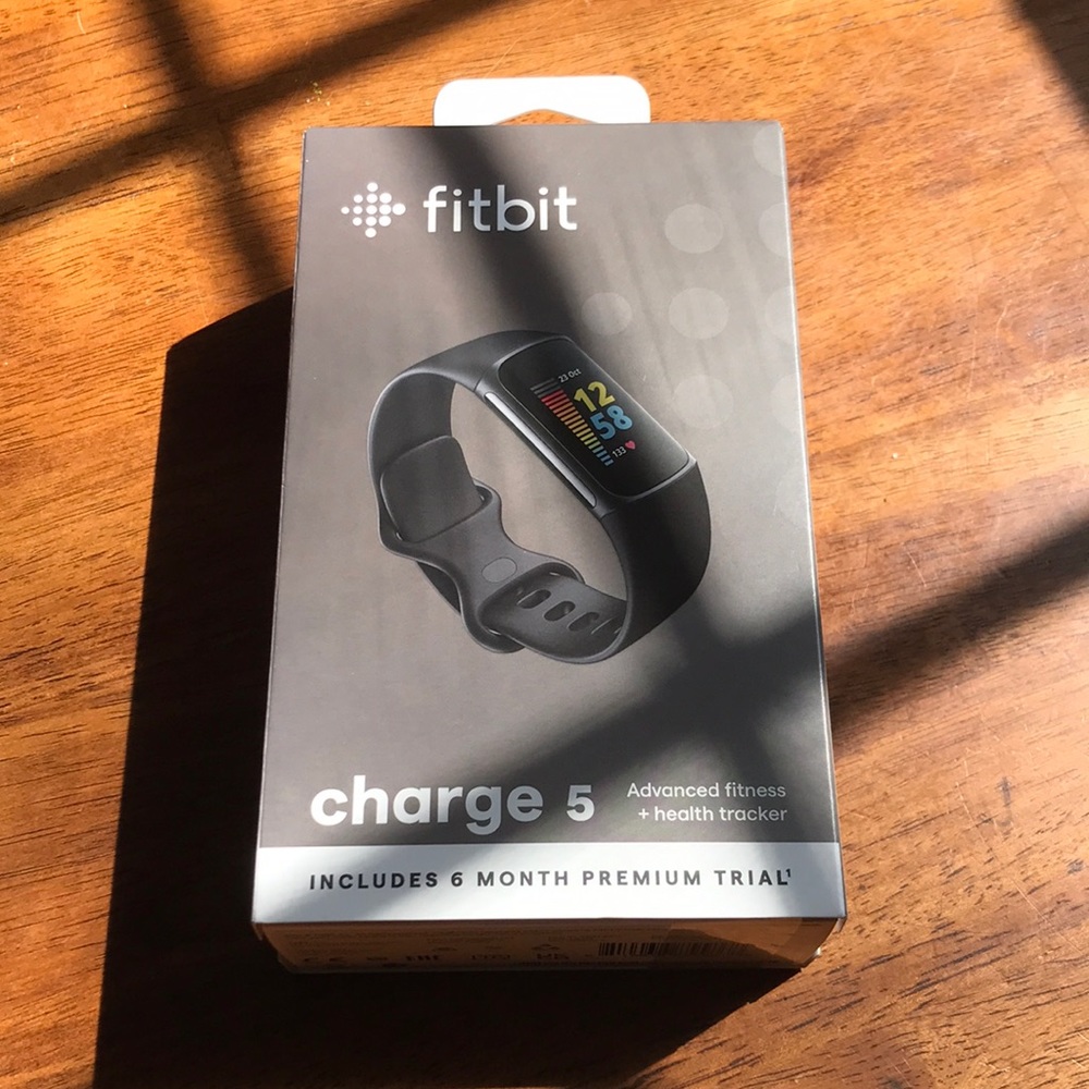 Fitbit Charge 5